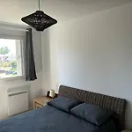 Renove Au Calme, 1 Chambre, Balcon, Proche Lägenhet