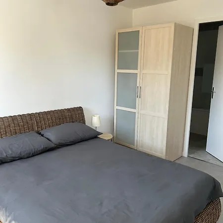 Renove Au Calme, 1 Chambre, Balcon, Proche