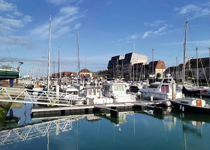 Renove Au Calme, 1 Chambre, Balcon, Proche Apartment