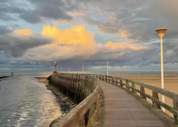 Renové Au Calme, 1 Chambre, Balcon, Proche Courseulles-sur-Mer